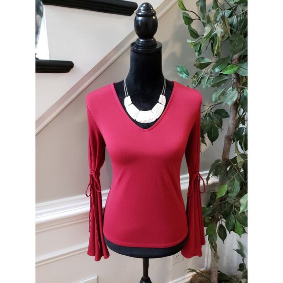 Express Blouse Women XS Red Bell Sleeve V Neck Stretch Pullover Top Chic - Picture 1 of 13